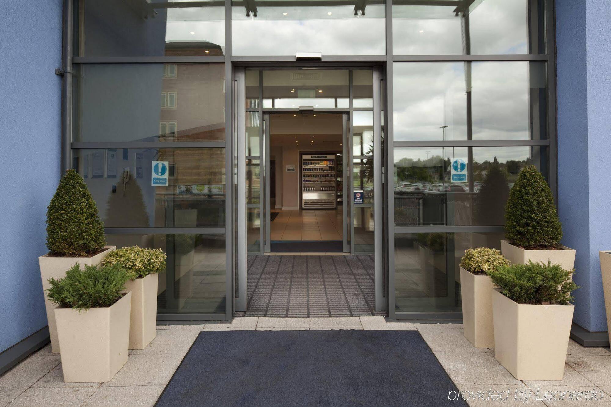 Holiday Inn Express Walsall M6, J10 By Ihg Exterior foto